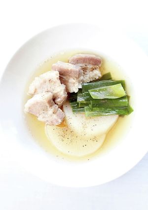 優しい【塩豚大根と葉にんにくの白だし煮】-レシピのメイン写真