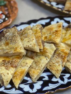 ウズベキスタン♡焼きと揚げ*牛肉入りパン-レシピのメイン写真