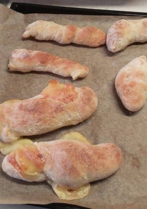 ドデカパンの生地でチーズパン-レシピのメイン写真