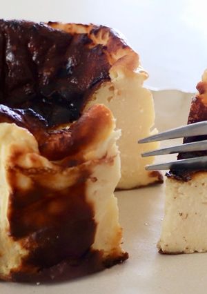 牛乳だけで作る【バスクチーズケーキ】-レシピのメイン写真