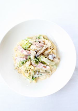【キャベツとソーセージの煮込みパスタ】-レシピのメイン写真
