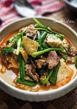 ニラと豆腐たっぷり♪♪チゲ鍋風煮物-レシピのメイン写真