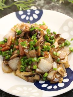 免疫力!黒舞茸新玉葱のバター醤油炒め-レシピのメイン写真