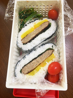 マルシン和風ハンバーグのおにぎらず-レシピのメイン写真