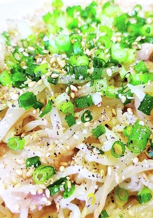 塩ラーメンでクレイジーガーリック焼そば-レシピのメイン写真