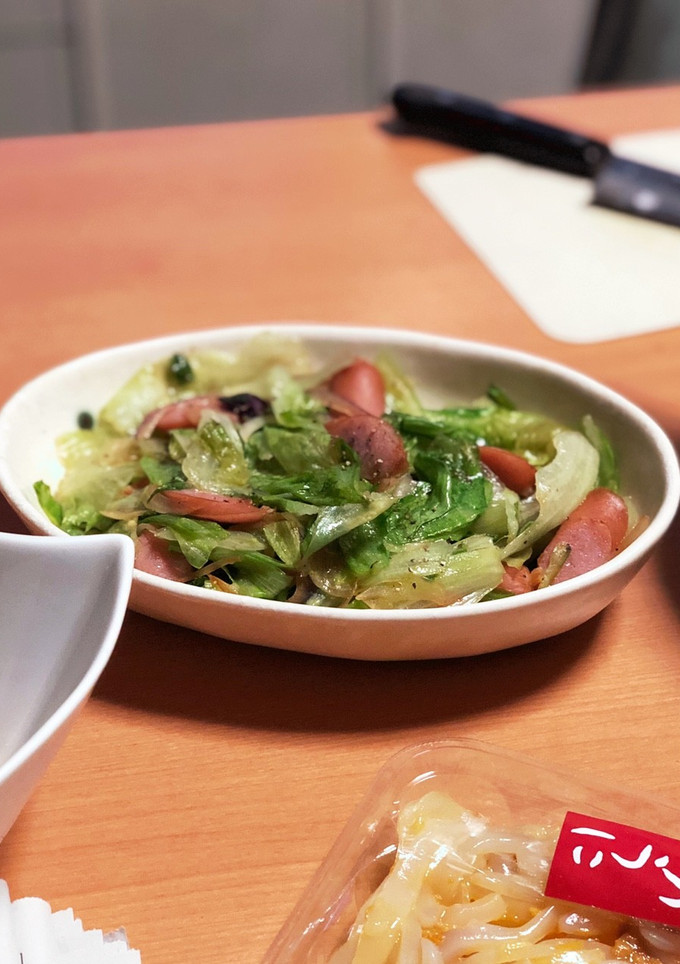 レタスとウインナーの中華風炒め物-レシピのメイン写真