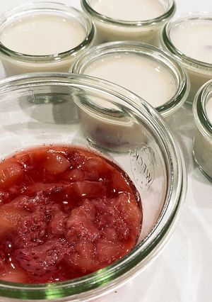 離乳食・幼児食に。レンジでいちごソース♡-レシピのメイン写真