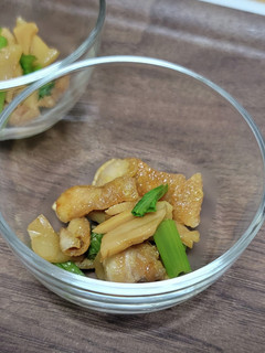 鶏皮とメンマのおつまみ-レシピのメイン写真