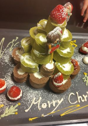 ロールケーキでクリスマスツリー-レシピのメイン写真