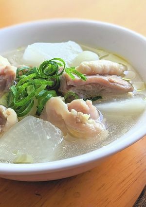 体が温まる！大根と鶏もも肉の簡単スープ-レシピのメイン写真
