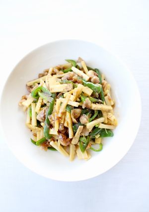 簡単美味しい【青椒肉絲（チンジャオロース-レシピのメイン写真