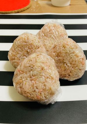 干しエビ＋ゴマ＋鰹節で簡単炊き込みご飯-レシピのメイン写真