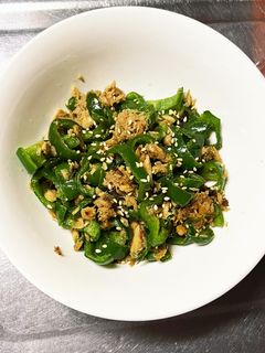 お弁当にも!ピーマンとツナ缶の簡単炒め-レシピのメイン写真