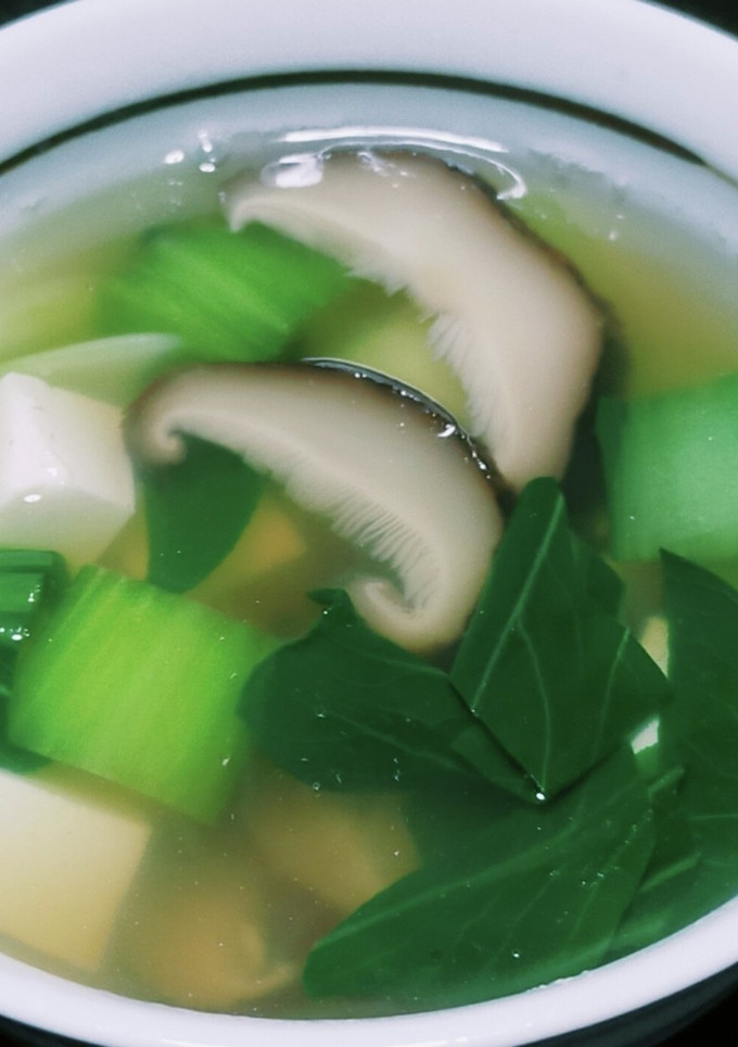 青梗菜と干し椎茸のスープ-レシピのメイン写真