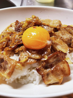 【道民魂】簡単!帯広風キャラメル豚丼-レシピのメイン写真