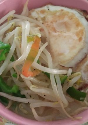 目玉焼きのせラーメン-レシピのメイン写真