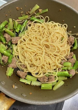市販のハンバーグの塩パスタ-レシピのメイン写真