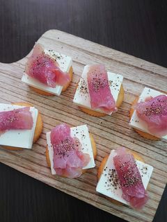 生ハムとクリームチーズのカナッペ-レシピのメイン写真