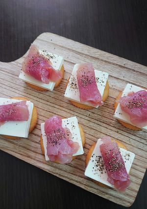 生ハムとクリームチーズのカナッペ-レシピのメイン写真