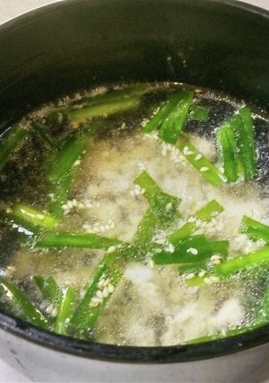 ひと手間で違う☆ニラと鶏ひき肉スープ-レシピのメイン写真