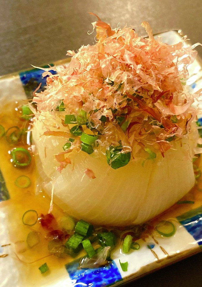 出汁の旨味たっぷり！【新玉ねぎのお浸し】-レシピのメイン写真