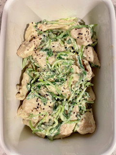 鶏胸肉と豆苗のマヨサラダ-レシピのメイン写真