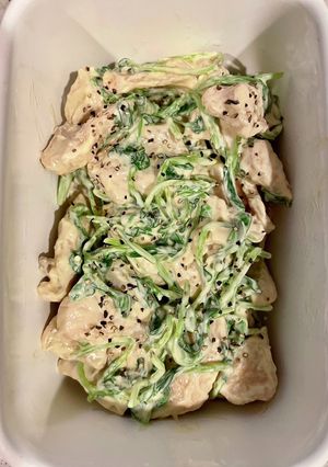 鶏胸肉と豆苗のマヨサラダ-レシピのメイン写真