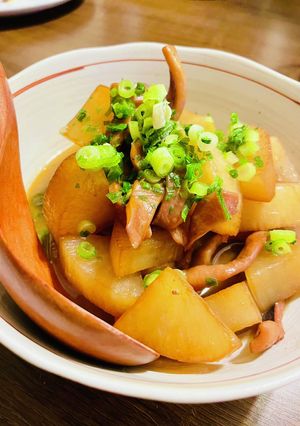 こっくりイカと大根のバター醤油煮物-レシピのメイン写真