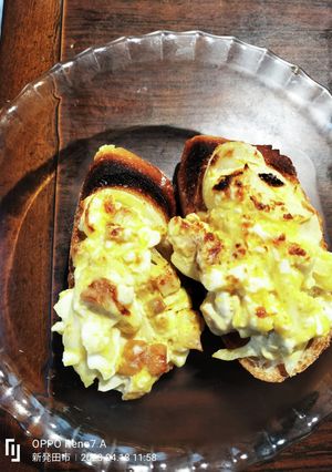チキンオニオンエッグワサマヨ焼きバケット-レシピのメイン写真