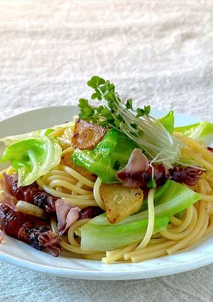 ホタルイカと春キャベツのガーリックパスタ-レシピのメイン写真