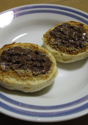 トースターで２分！ごまチョコトースト-レシピのメイン写真