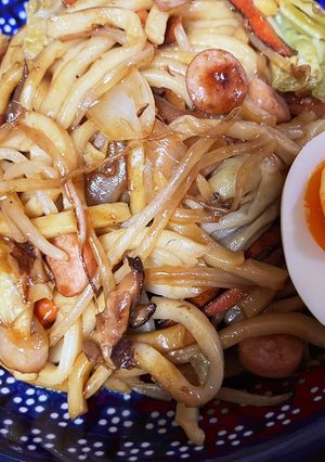 卵付きお好みソース焼きうどん-レシピのメイン写真