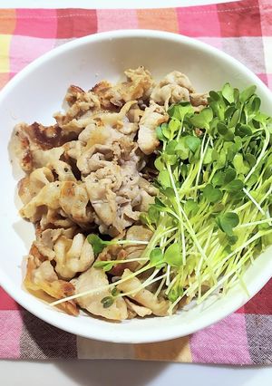 豚バラの塩胡椒炒め-レシピのメイン写真