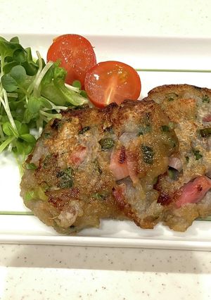 もちもち　ベーコンとネギの蓮根餅-レシピのメイン写真