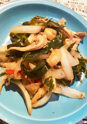 新玉ねぎとわかめのごま油炒め-レシピのメイン写真