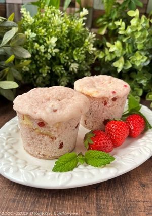 レンジで簡単！いちごミルクパン-レシピのメイン写真