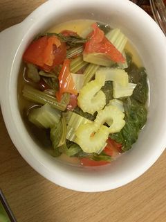 セロリとトマトとレタスのスープ-レシピのメイン写真