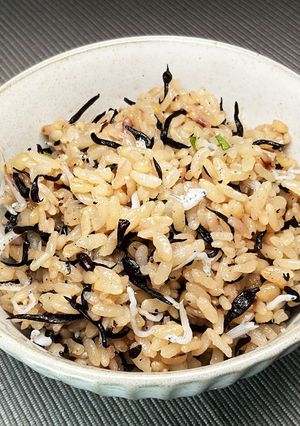 胚芽精米五穀米ひじき減塩ちりめんしそご飯-レシピのメイン写真
