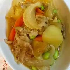 รูปของ 肉じゃが　新じゃがと新玉ねぎを使って