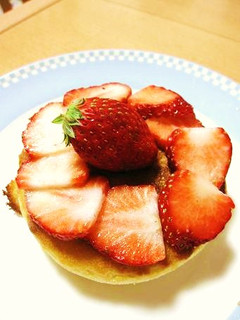イングリッシュマフィンでいちごのタルト-レシピのメイン写真