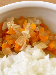 【保育園離乳食中期】鶏肉と野菜のつぶし煮-レシピのメイン写真