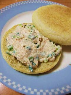 ねぎ明太クリームチーズマフィンサンド-レシピのメイン写真