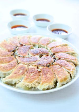ネギの甘みが美味しい【長ネギ餃子】-レシピのメイン写真