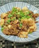 薬味山盛りで【中村屋の麻婆豆腐の素】