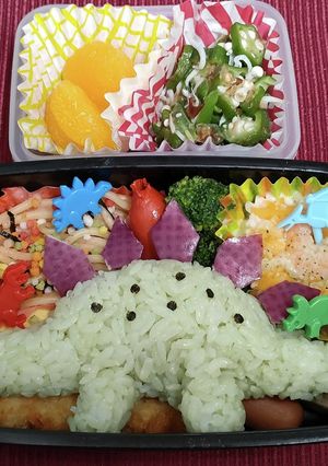 ステゴサウルス弁当☆恐竜キャラ弁-レシピのメイン写真