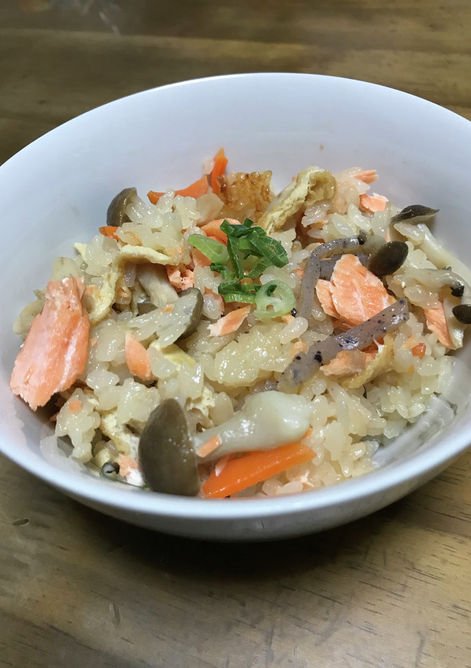 鮭ときのこの炊き込みご飯-レシピのメイン写真