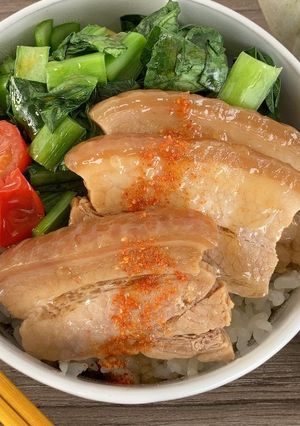 レンチン♪小松菜と三枚肉丼-レシピのメイン写真