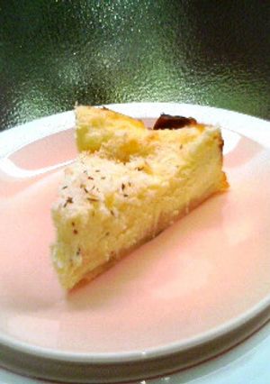 チーズケーキ♡生クリ不用♪ボトムはパン♪-レシピのメイン写真