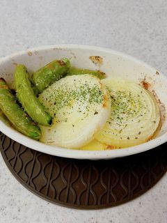 シンプル一番♪新玉ねぎのトースター焼き-レシピのメイン写真