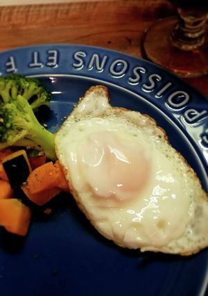 白身がきちんと固まってる目玉焼き-レシピのメイン写真